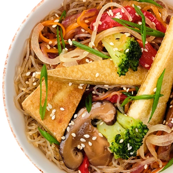 Transparent noodles with vegetables