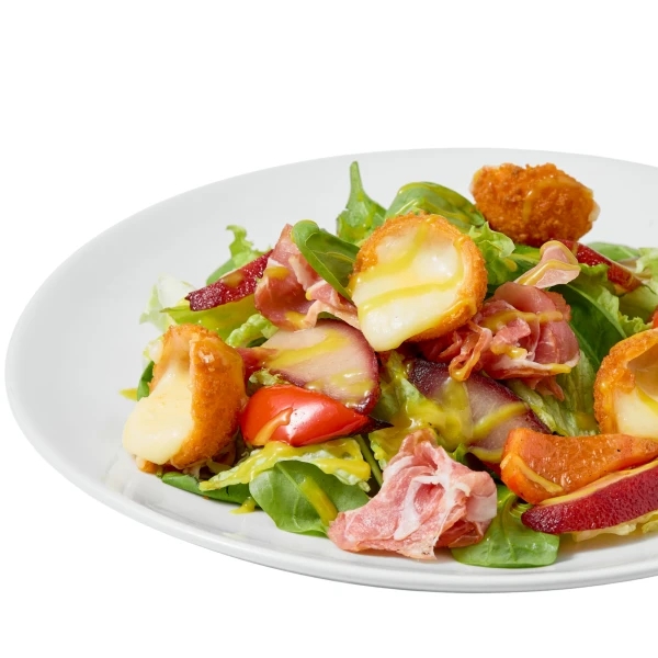 Salad with pear and Prosciutto