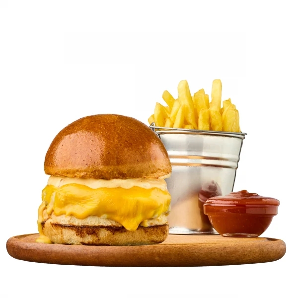 Суперчиз меню: Бургер творожный, с картофелем Фри и соусом Кетчуп